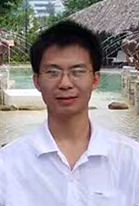 <b>张自宝</b>